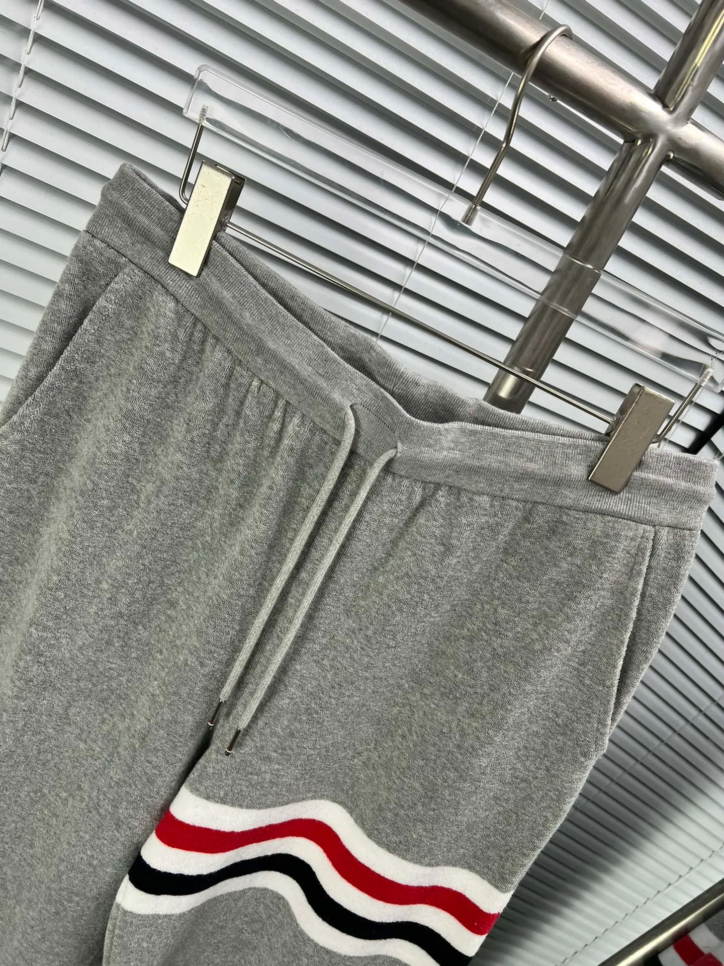 Thom Browne New Arrival 1:1 🇩🇪 ‮ ‬ ‮ ‬ ‮ ‬ ‮ ‬ ‮ ‬ ‮ ‬ ‮ ‬ ：Dark Blue Light Gray Sizes：00-6